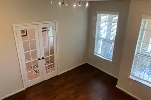 6819 Hunters Trace Ln, Baytown, TX 77521 - Photo 9