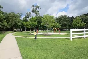 6819 Hunters Trace Ln, Baytown, TX 77521 - Photo 31