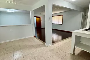 1701 Gillette St, Baytown, TX 77520 - Photo 3