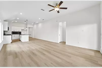 21115 Autumn Heights Drive, Rosharon, TX 77583 - Photo 13