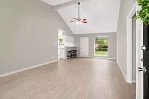 426 Eastwood Dr, New Caney, TX 77357 - Photo 5