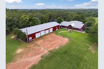 3917 Winding Road, Hearne, TX 77859 - Photo 35