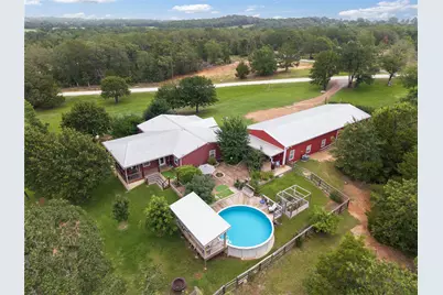 3917 Winding Road, Hearne, TX 77859 - Photo 3