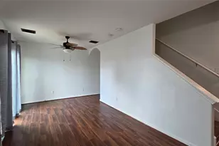 11806 E Galwan Cir, Houston, TX 77070 - Photo 5