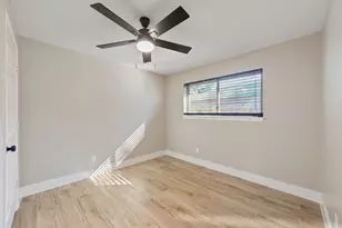 1117 E San Augustine St, Houston, TX 77536 - Photo 11
