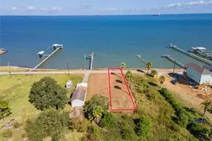 2221 Avenue A, San Leon, TX 77539 - Photo 1