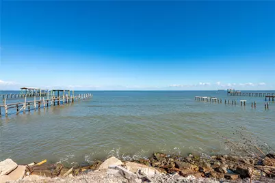 2221 Avenue A, San Leon, TX 77539 - Photo 9