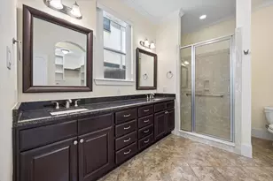 6008 Community Dr, West University Place, TX 77005 - Photo 11