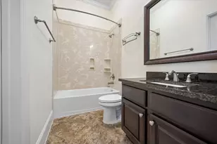 6008 Community Dr, West University Place, TX 77005 - Photo 21
