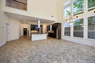 6008 Community Dr, West University Place, TX 77005 - Photo 5