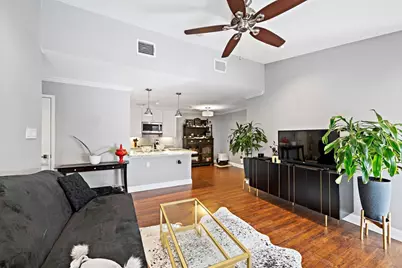 1818 Augusta Drive #6, Houston, TX 77057 - Photo 5