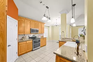 655 Windmill Way, Vidor, TX 77662 - Photo 11