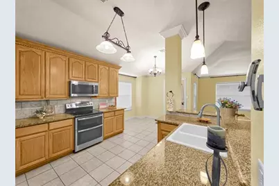 655 Windmill Way, Vidor, TX 77662 - Photo 13