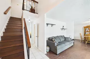 416 Meadowpoint Dr, League City, TX 77573 - Photo 5