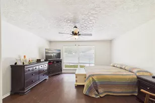 416 Meadowpoint Dr, League City, TX 77573 - Photo 23