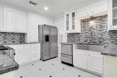 317 Avenue Of Oaks Street, Houston, TX 77009 - Photo 17