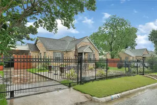 317 Avenue of Oaks St, Houston, TX 77009 - Photo 39