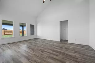 305 Gambels Quail Rd, Waller, TX 77484 - Photo 5