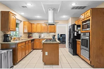 7515 Honey Creek Lane, Houston, TX 77095 - Photo 9