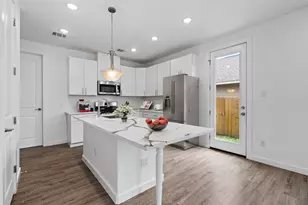 8001 Talton St, Houston, TX 77028 - Photo 5