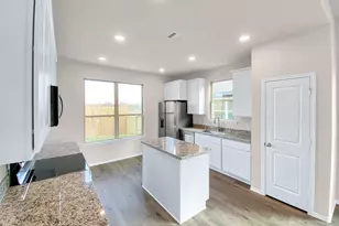 13071 Clear View Dr, Willis, TX 77318 - Photo 7