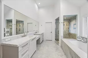 234 S Post Oak Ln, Houston, TX 77056 - Photo 13
