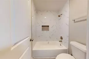 2818 N Red Birch Cir, Houston, TX 77038 - Photo 31
