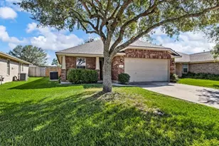 167 Rustic Colony Ln, Dickinson, TX 77539 - Photo 3