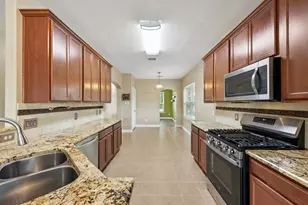 18654 Walden Glen Cir, Humble, TX 77346 - Photo 11