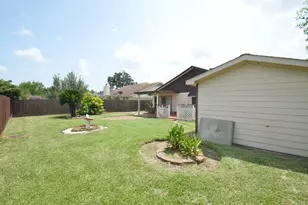 12322 Tambourine Dr, Houston, TX 77477 - Photo 25