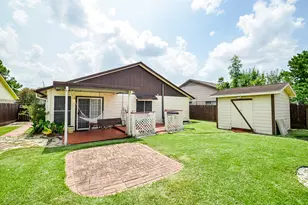 12322 Tambourine Dr, Houston, TX 77477 - Photo 23