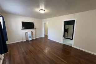 1552 Lombardy St, Houston, TX 77023 - Photo 3