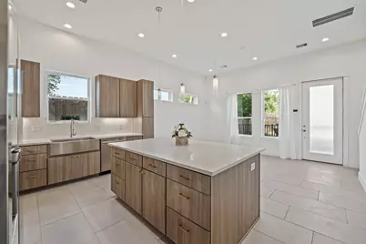 594 Janisch Road, Houston, TX 77018 - Photo 9