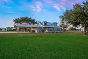 19989 Meadow Bend Rd, Waller, TX 77484 - Photo 1