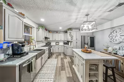 19989 Meadow Bend Road, Waller, TX 77484 - Photo 11