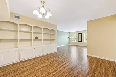 361 N Post Oak Lane #241, Houston, TX 77024 - Photo 3