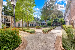 361 N Post Oak Ln, Houston, TX 77024 - Photo 19
