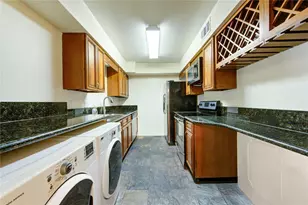 361 N Post Oak Ln, Houston, TX 77024 - Photo 9