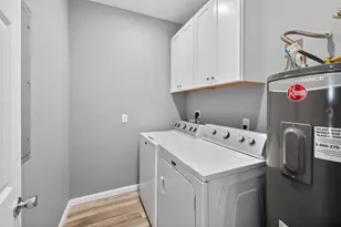 971 Meynig Dr, Crystal Beach, TX 77650 - Photo 13