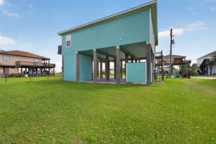 971 Meynig Dr, Crystal Beach, TX 77650 - Photo 31