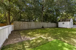 909 Stewart St, Montgomery, TX 77316 - Photo 29