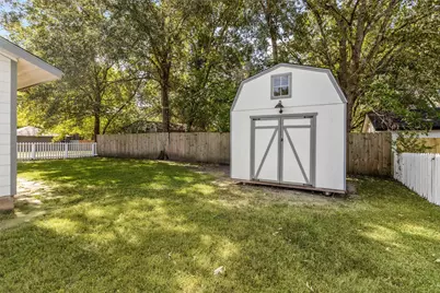 909 Stewart Street, Montgomery, TX 77316 - Photo 27