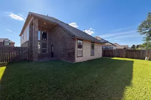 6523 Hunters Creek Ln, Baytown, TX 77521 - Photo 5