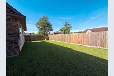 6523 Hunters Creek Lane, Baytown, TX 77521 - Photo 7