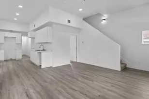 3312 Sealy A and B, Galveston, TX 77550 - Photo 3