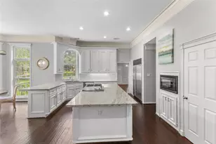 5611 Garden Point Dr, Kingwood, TX 77345 - Photo 19