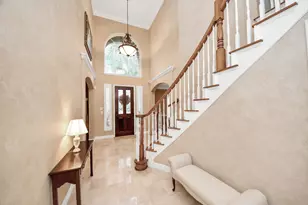 16 Twin Valley Dr, Sugar Land, TX 77479 - Photo 15