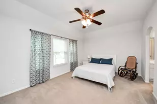 16 Twin Valley Dr, Sugar Land, TX 77479 - Photo 37