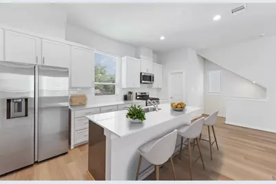 1013 Erin Street #S, Houston, TX 77009 - Photo 5