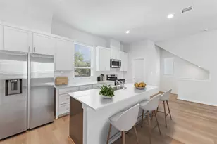 1013 Erin St, Houston, TX 77009 - Photo 5